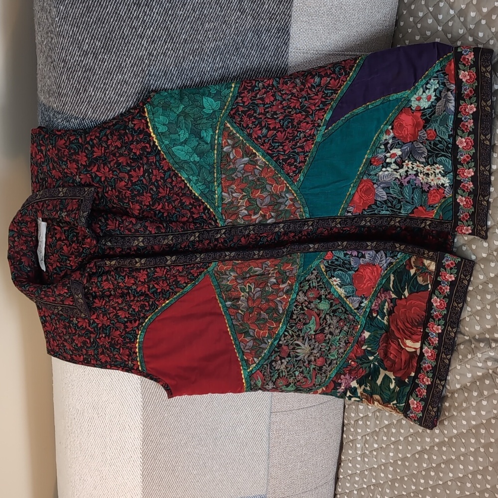 Quilted Floral Patchwork Vest in Red & Teal